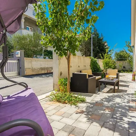 Apartment Rensi Zadar