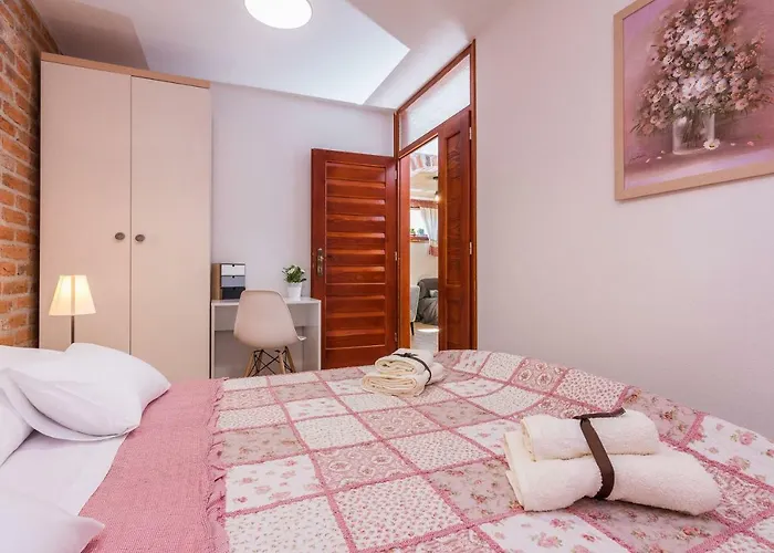 Апартаменты Rensi